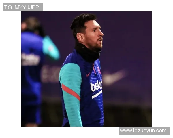 时尚与实力兼具的足球明星们那些令人惊艳的球衣设计与风格解析 时尚与实力兼具的足球明星们那些令人惊艳的球衣设计与风格解析