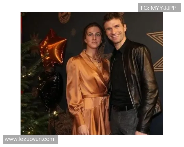 足球明星与他们的女友们揭晓那些闪耀的爱情故事与浪漫瞬间 足球明星与他们的女友们揭晓那些闪耀的爱情故事与浪漫瞬间