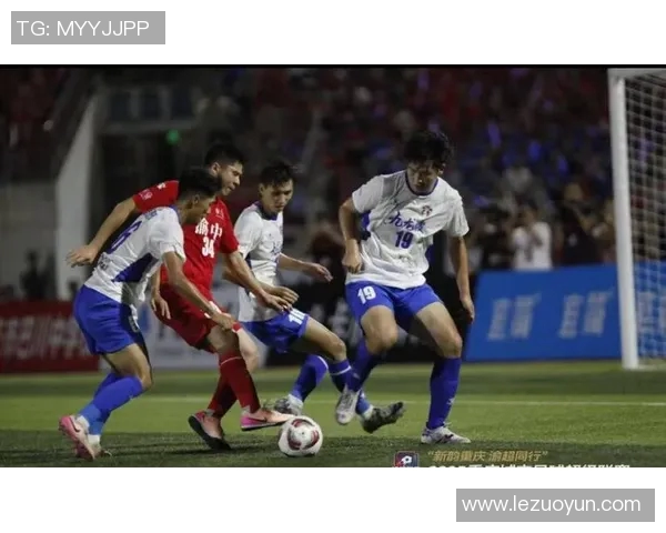 足球明星中国行精彩瞬间回顾展现球场外的魅力与风采 足球明星中国行精彩瞬间回顾展现球场外的魅力与风采