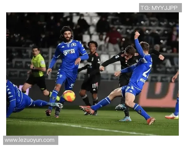 近期足球明星赛事精彩纷呈各大联赛和杯赛汇聚顶级球员对决